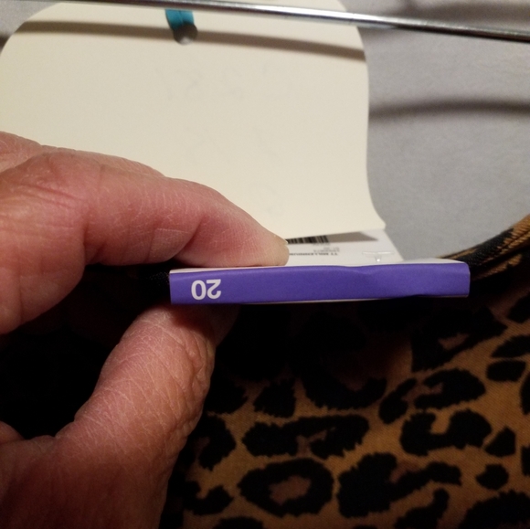 Leopard Print Stretch Pants - Picture 3 of 6